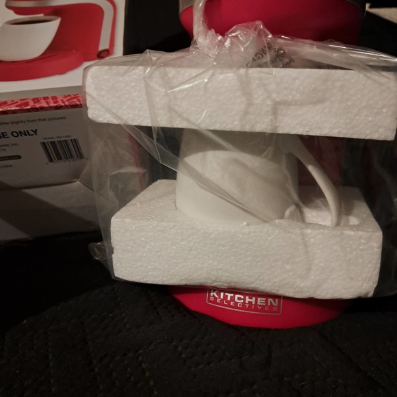 NEW Red Kitchen Selectives Colors Single Serve Coffee Maker RED - Picture 7 of 7